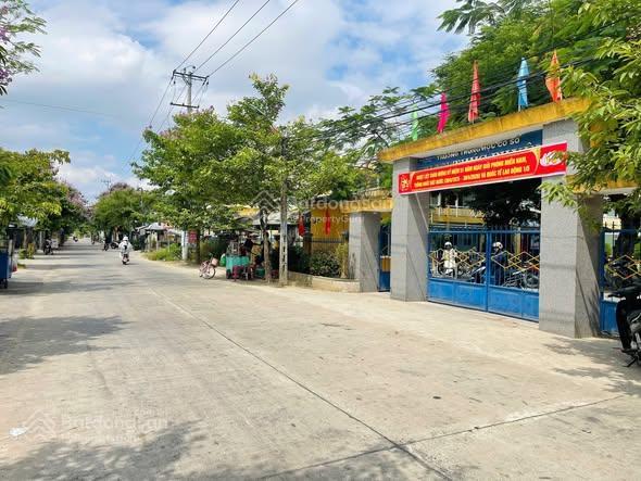 Lô góc đẹp hiếm có  sát khu dân cư  giá chỉ 570 triệu