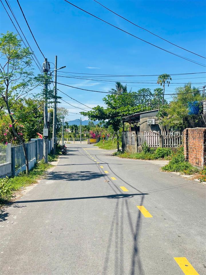 Hòa tiến  lô đất 120m² gần chợ lệ trạch  sổ sẵn  1 tỷ 620