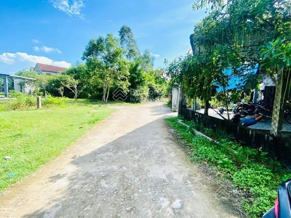 Lô đất chỉ 6** triệu  sổ sẵn, gần đà nẵng