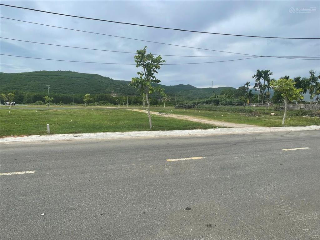 Đất mặt tiền đường dh8  hòa tiến đà nẵng  đồng xanh village
