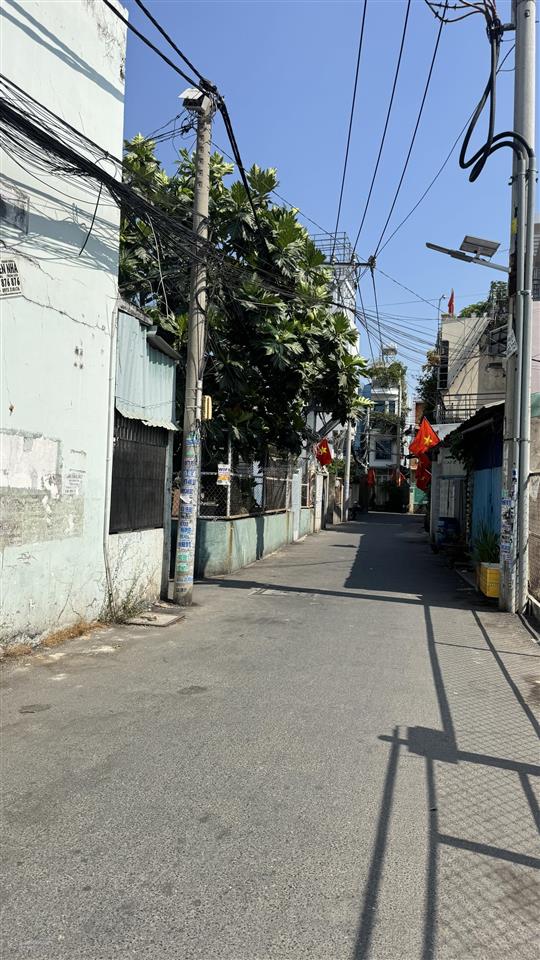 Bán lô đất ngang gần 10m hxh  hiệp bình chánh  44trđ/m2