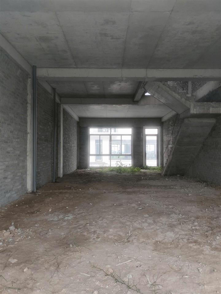 Chính chủ cần bán căn liền kề 135m2 mặt tiền 6 mét vị trí rất đẹp, tiềm năng tăng giá cao