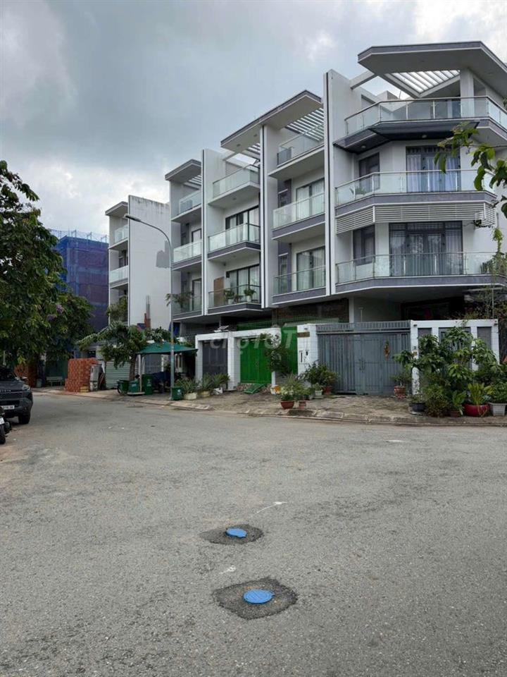 KDC dương hồng DT 5m x 20m 1 hầm 4 tầng 