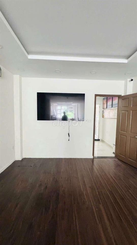 biệt thự mặt tiền đường 19 KDC bình hưng DT 6m x 24m 2 lầu