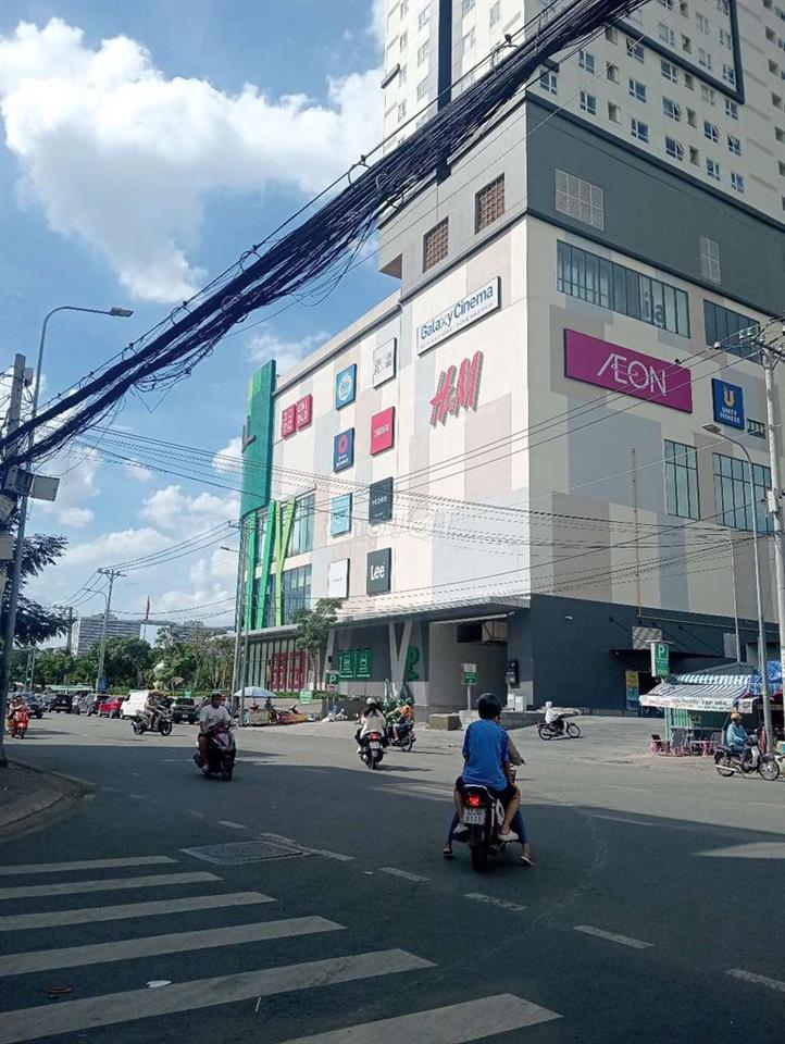 nhà chung cư mặt tiền đường 152 cao lỗ p4 q8