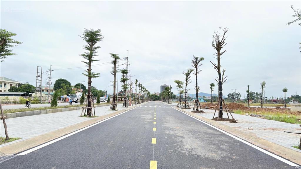 Lô góc hoa hậu việt yên riverside view công viên hướng tây nam