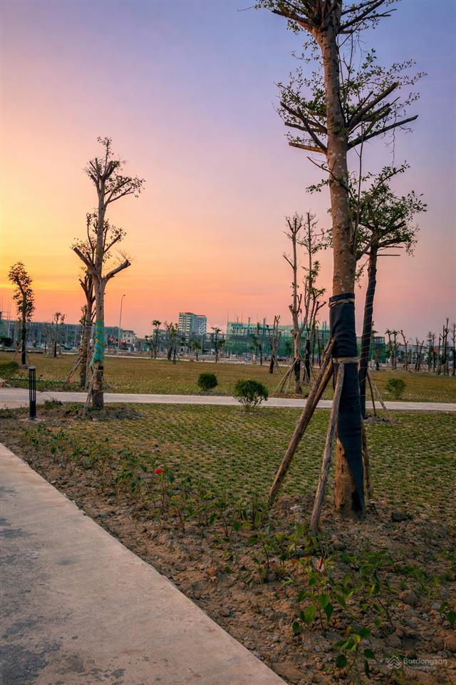 Hàng vip bên em còn 3 lô om10 giá tốt nhất dự án việt yên riverside om10  mặt công viên