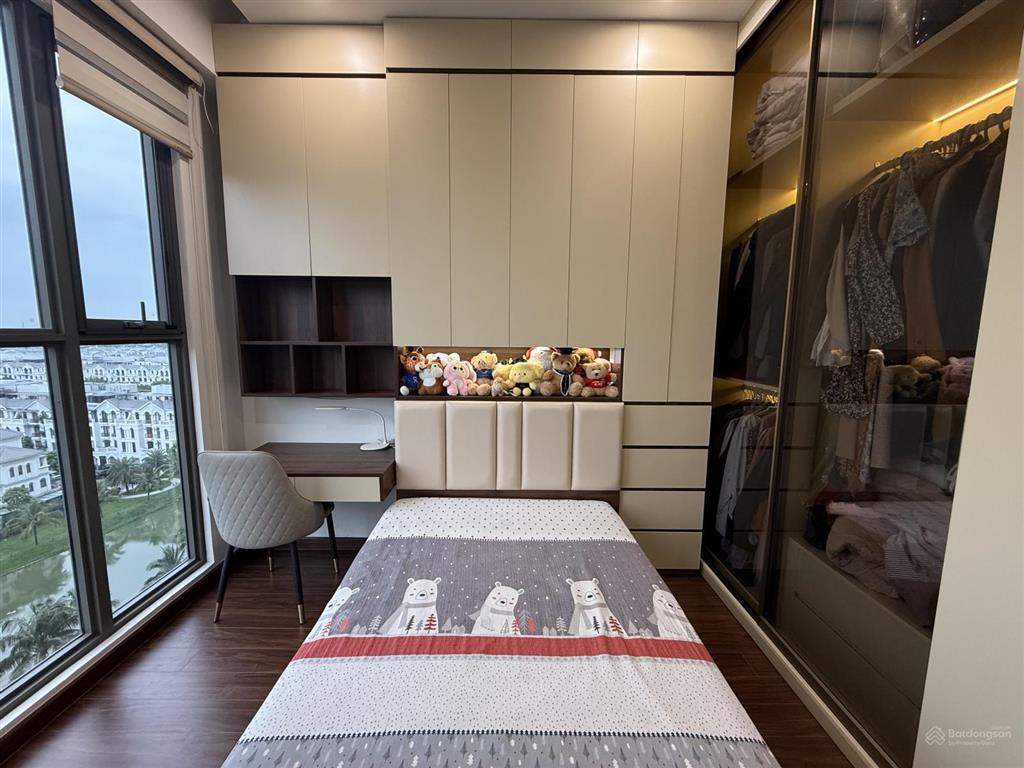 Chính chủ bán hoa hậu 3n masteri waterfront h2 | 80m| nội thất cao cấp | view hồ thoáng vĩnh viễn