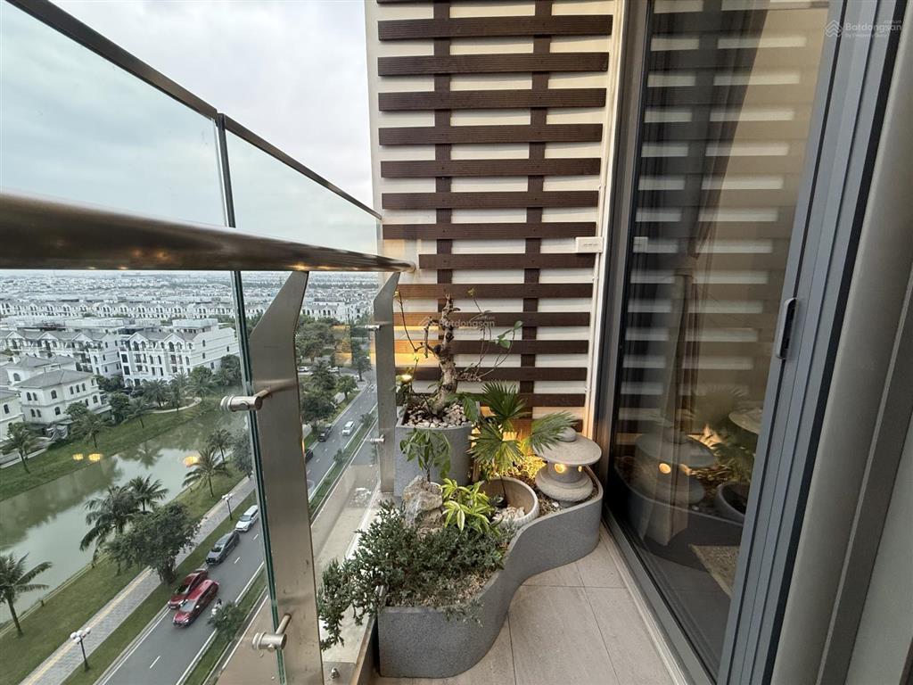 Chính chủ bán hoa hậu 3n masteri waterfront h2 | 80m| nội thất cao cấp | view hồ thoáng vĩnh viễn