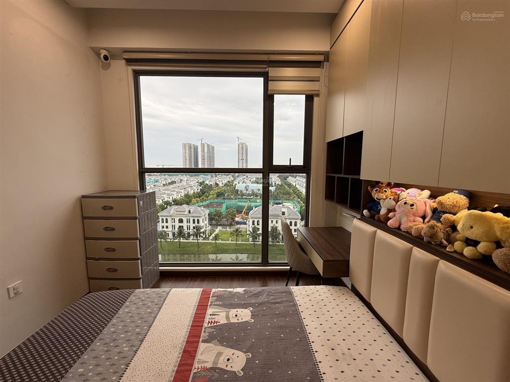 Chính chủ bán hoa hậu 3n masteri waterfront h2 | 80m| nội thất cao cấp | view hồ thoáng vĩnh viễn