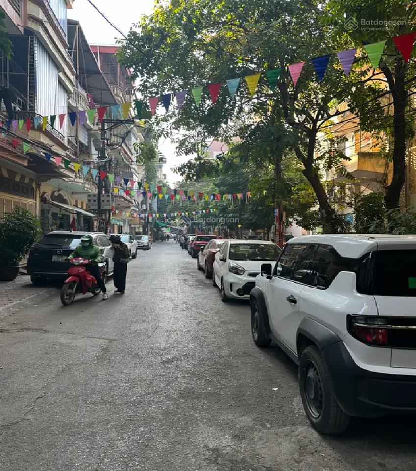 Bán siêu phẩm nhà ô tô trong nhà, sổ đỏ hoa khôi cầu giấy , mặt tiền 4.5m, giá nhỉnh 12 tỷ