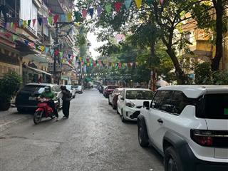 Bán siêu phẩm nhà ô tô trong nhà, sổ đỏ hoa khôi cầu giấy , mặt tiền 4.5m, giá nhỉnh 12 tỷ