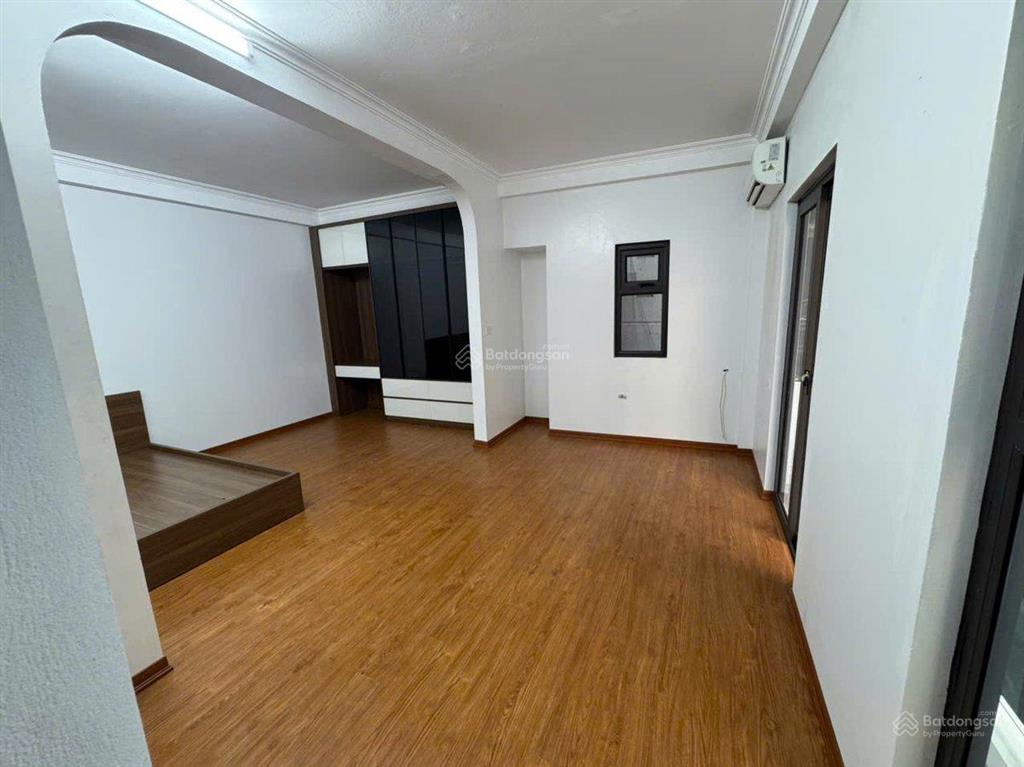 Siêu phẩm nhà ô tô lùi cửa, diện tích 40m2, đường rộng thoáng, 6 tầng, giá nhỉnh 10 tỷ, mặt tiền 5m
