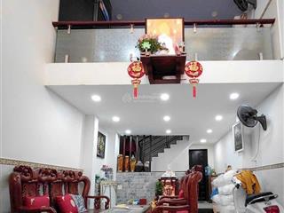 Phú thọ hoà ( q.tân phú )  4 tầng  dt 4x16  hêm xe hơi tránh  giá 7,8 tỷ