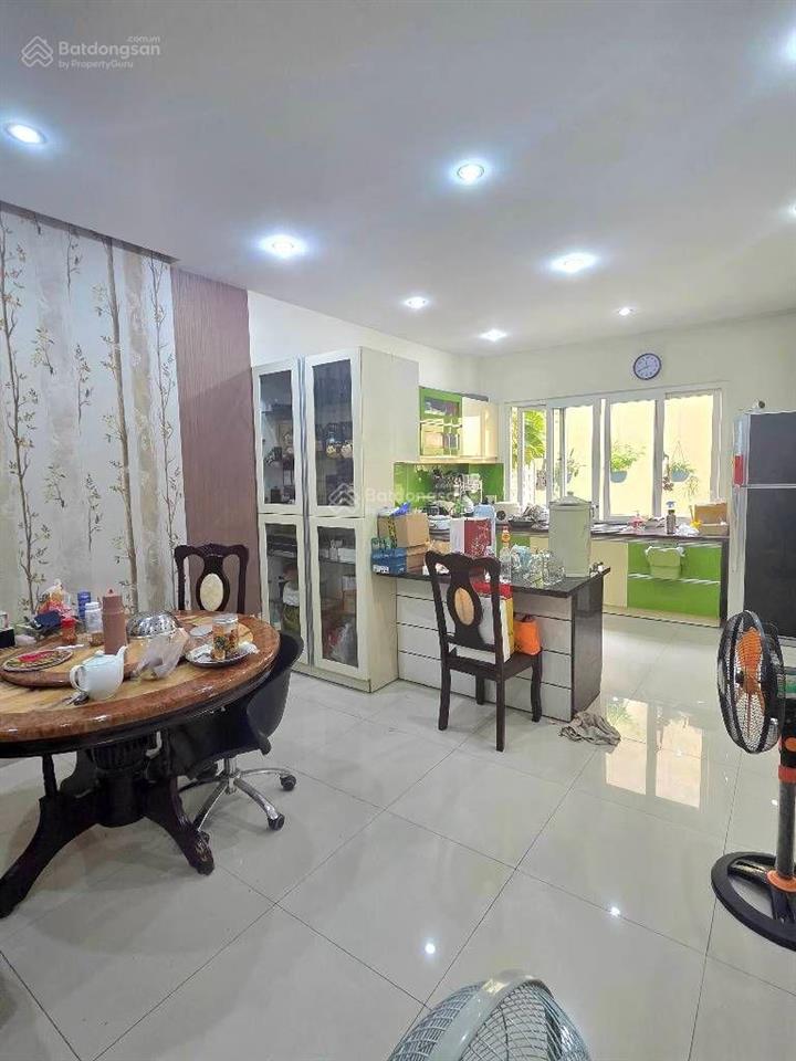 Mặt tiền tô hiệu ( tân phú )  nhà 4 tầng  dt 4 x 26m  giá nhỉnh 17 tỷ còn tl