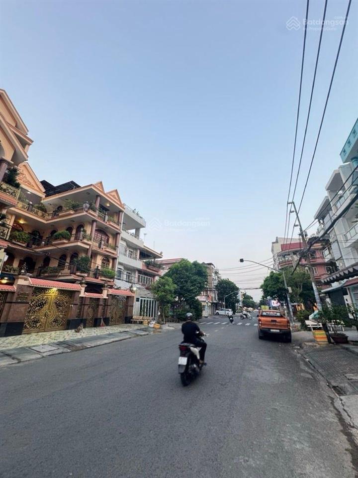 Mặt tiền tô hiệu ( tân phú )  nhà 4 tầng  dt 4 x 26m  giá nhỉnh 17 tỷ còn tl