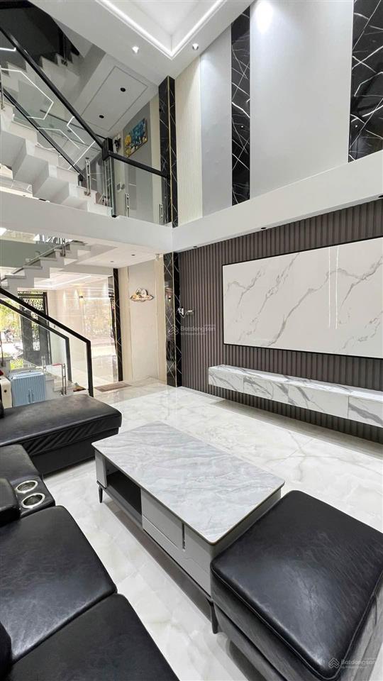 Bán nhà 5 tầng đẹp như ngọc trinh  ngay khu phân lô ( bình tân ) gần aeon tân phú  dt 4 x 15m 