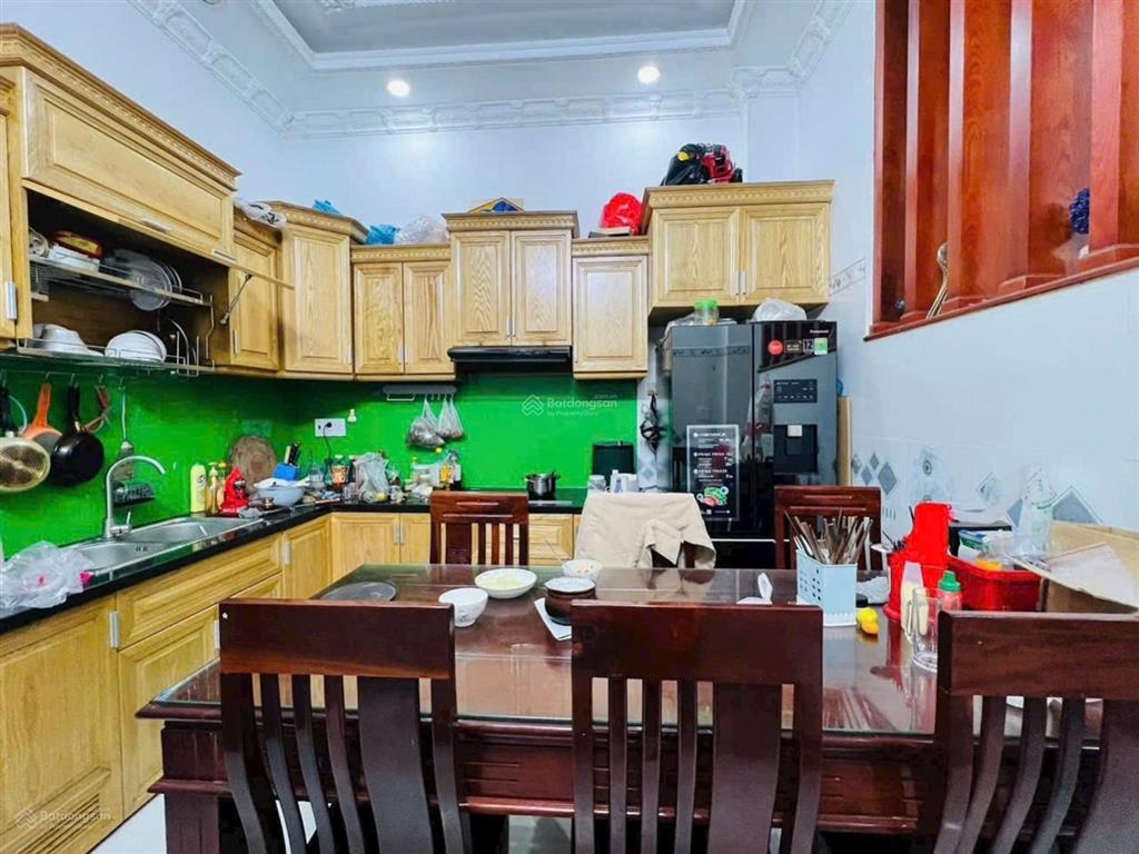 Bán nhà 4 tầng  tân kỳ tân quý ( bình tân )  dt 4 x 13m  đường nhựa 7m  giá chỉ nhỉnh 5 tỷ