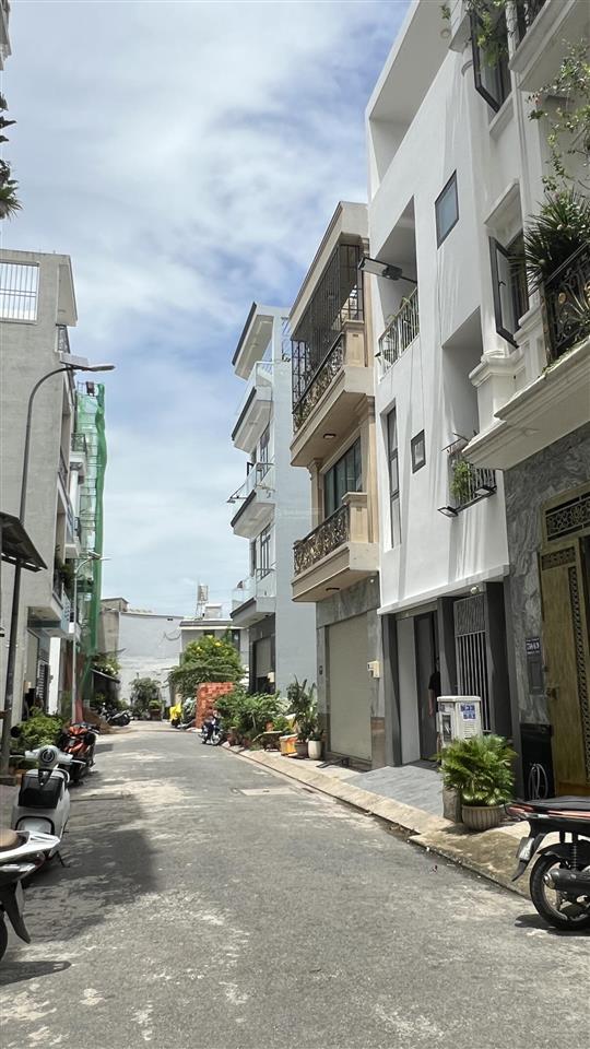 Ngay chợ tân hương (tân phú) 3 tầng diện tích 4,5 x 16m, hẻm oto tránh