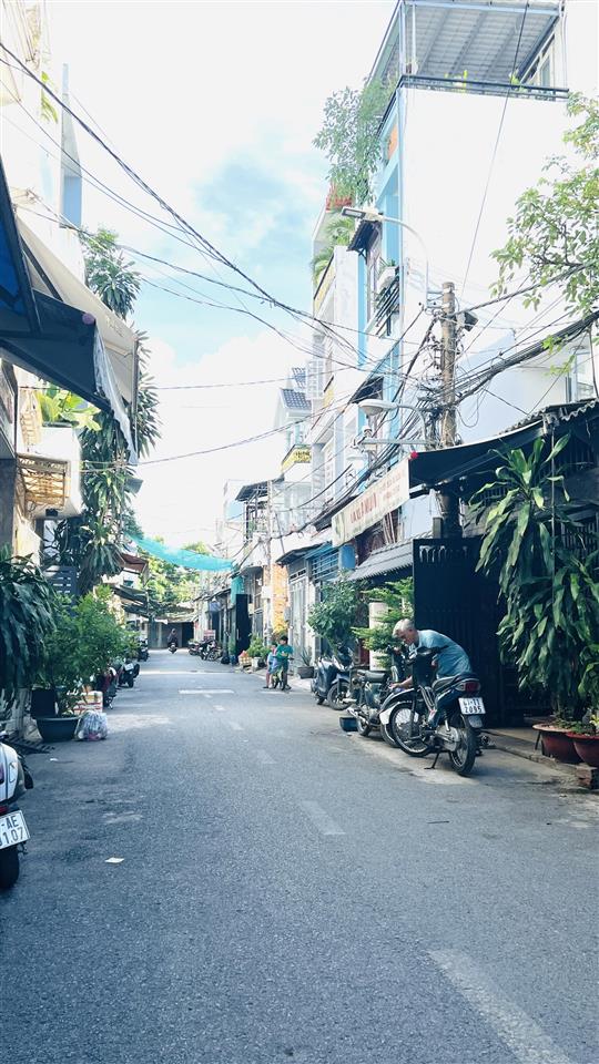 Nhà đẹp 5 tầng (tân phú) chỉ 7,x tỷ  hẻm xh  diện tích 5,5 x 11m  sổ đẹp vuông vức