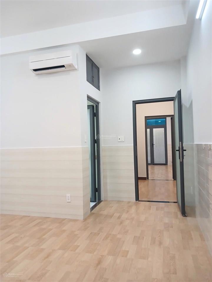 Nhà 4 tầng giá hời thị trường, ngay gò dầu (tân phú) dt 84m2 (5x18m)  hẻm xh, chỉ 7,78 tỷ
