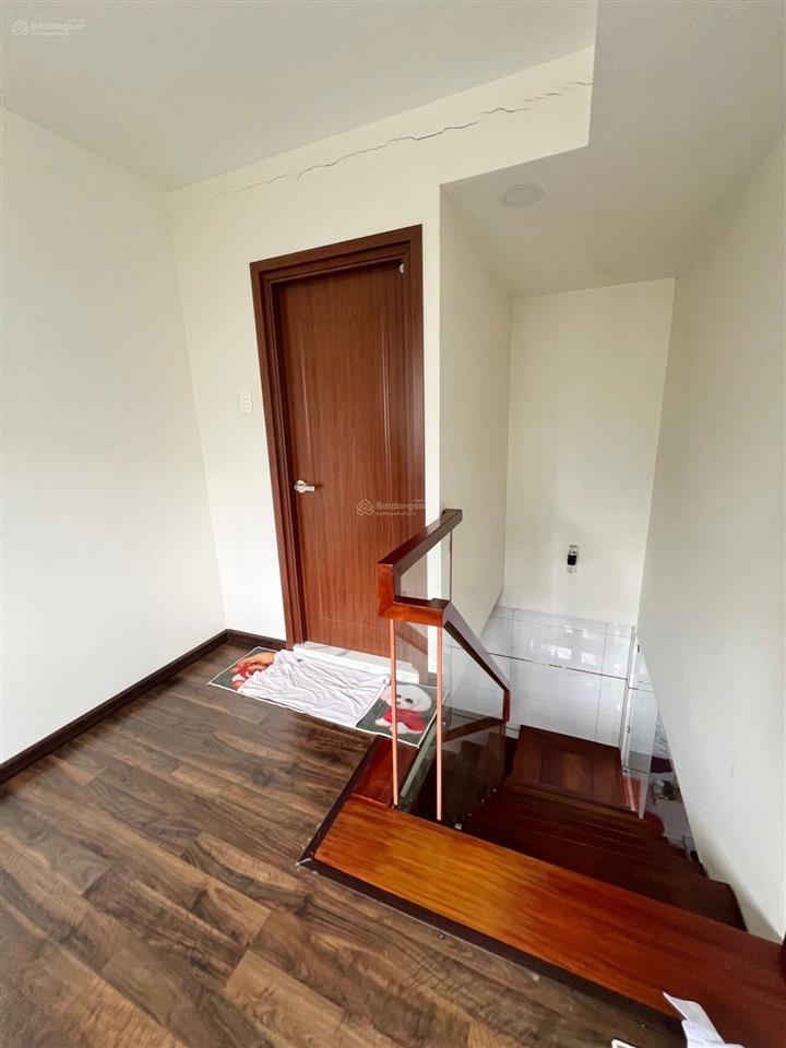 Nhà 3 tầng  lê văn quới (bình tân)  hẻm xe hơi 7m  giá 5,45 tỷ  dt 60m2 vuông vức klg