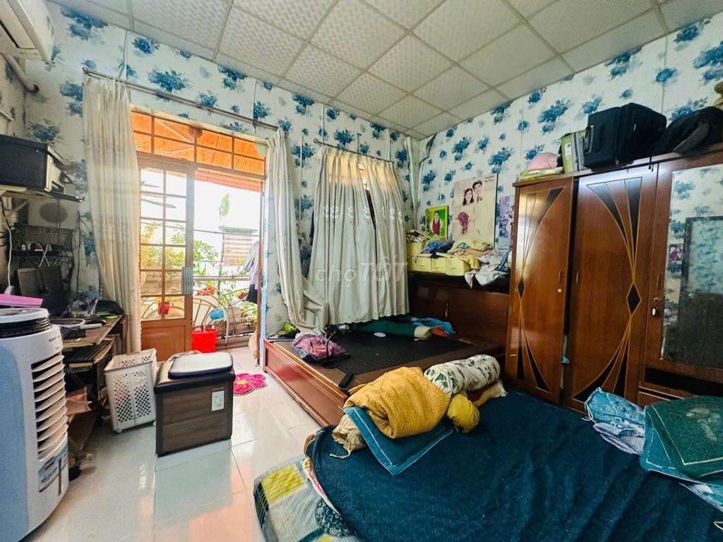 bán nhà 2 tầng