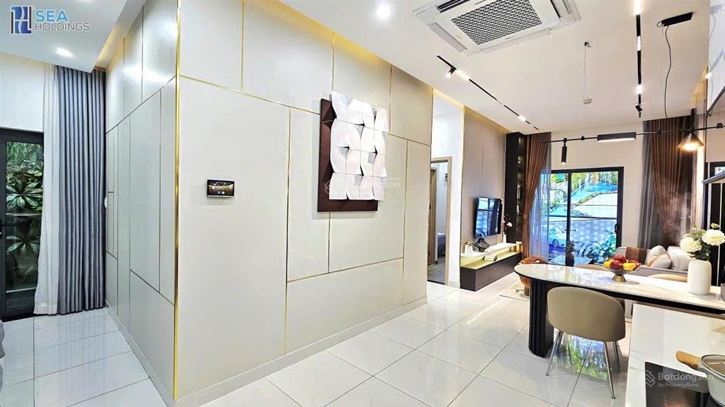 Căn hộ cao cấp giá quốc dân  mặt tiền ql1a  4 hồ bơi giá rẻ 2pn và 2wc giá 1.976 tỷ