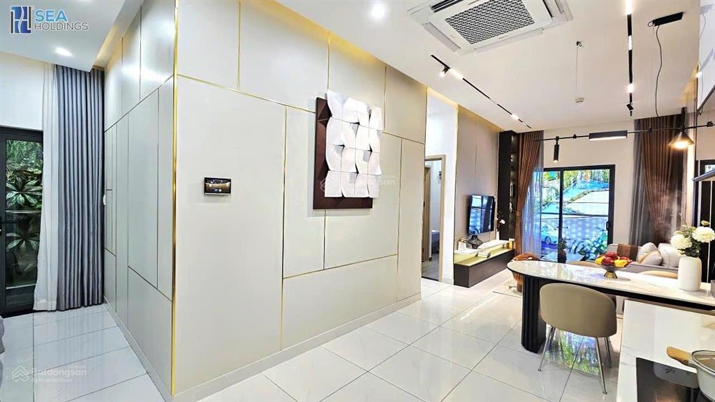Căn hộ cao cấp giá quốc dân  mặt tiền ql1a  4 hồ bơi giá rẻ 2pn và 2wc giá 1.976 tỷ