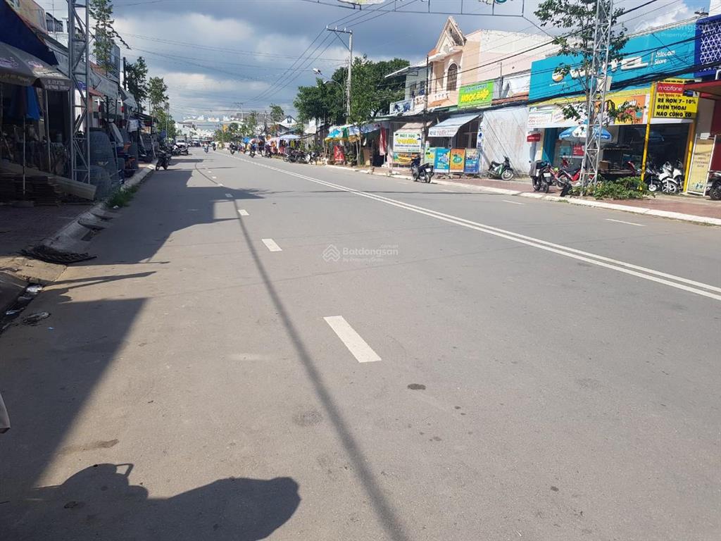 Cần sang lại mãnh vườn (4690m2) đất thổ cư shr ngay chợ dân cư hiện hữu giá 610 triệu