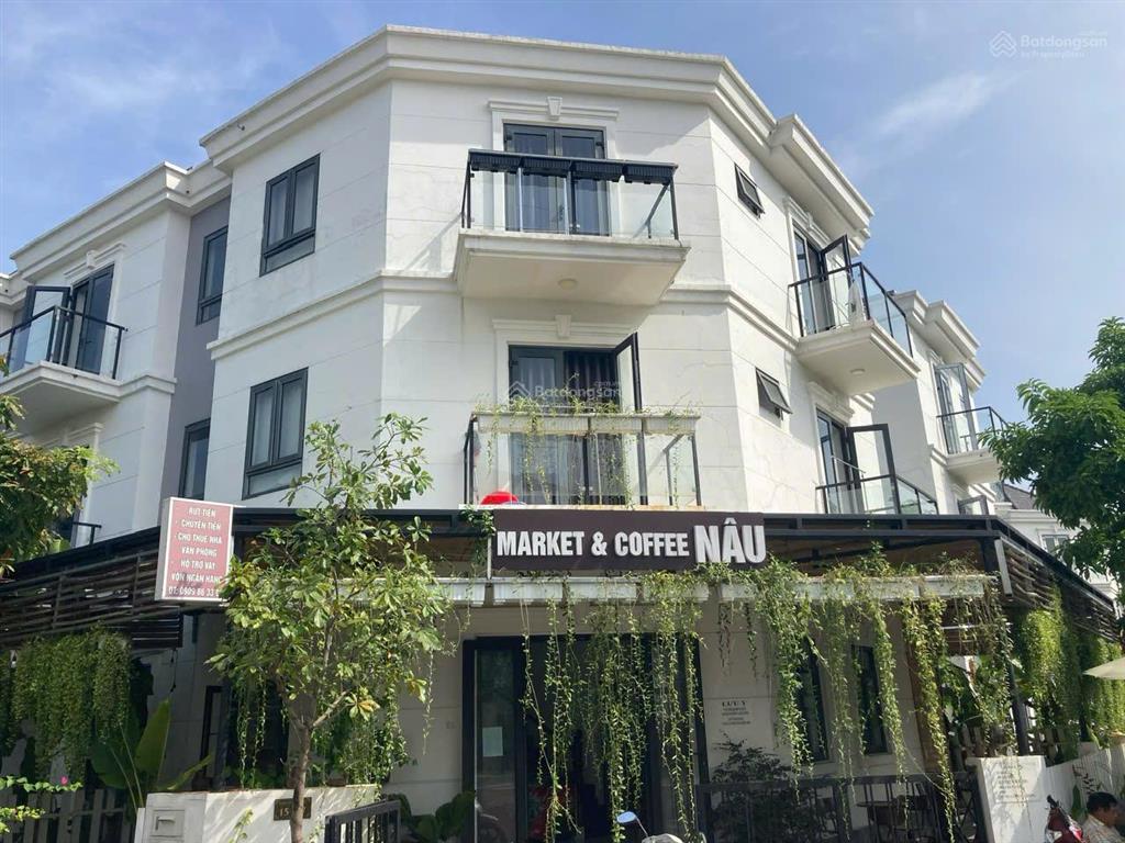 Cho thuê nhà phố góc simcity  vị trí đẹp, giá tốt, phù hợp kinh doanh