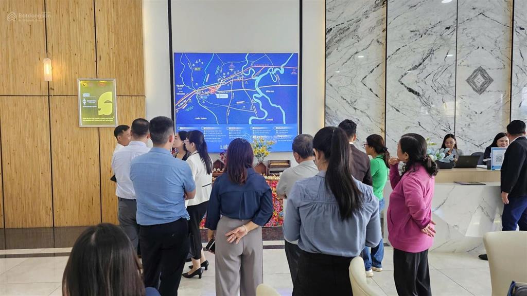 Thoát khỏi cảnh nhà trọ chỉ với hơn 200tr sỡ hữu ngay nhà, 40m2 1pn 1wc,gần chợ bình chánh, vay 70%