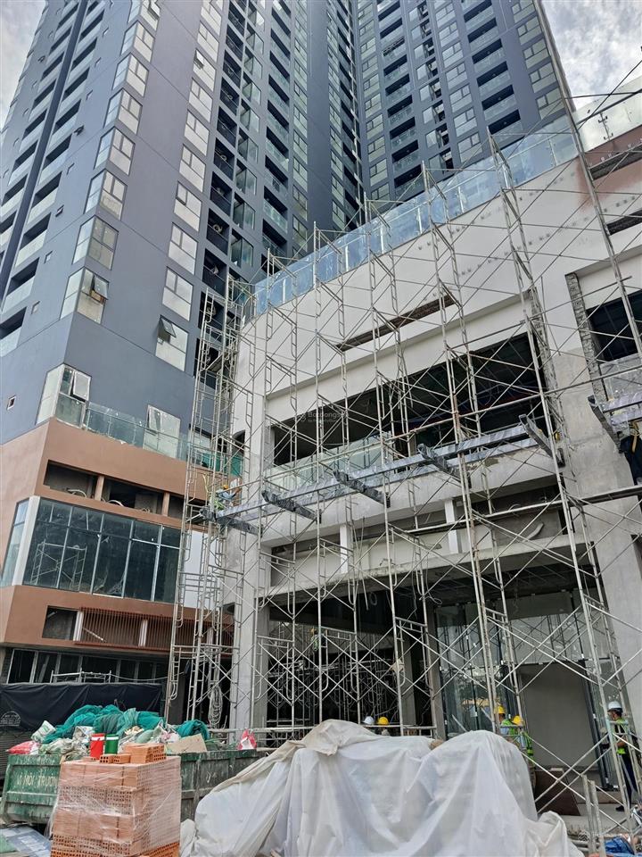 Tuyến đường thương mại sôi động  shophouse mặt tiền block a 86m2 gần q1 và q5 trả trước 30%