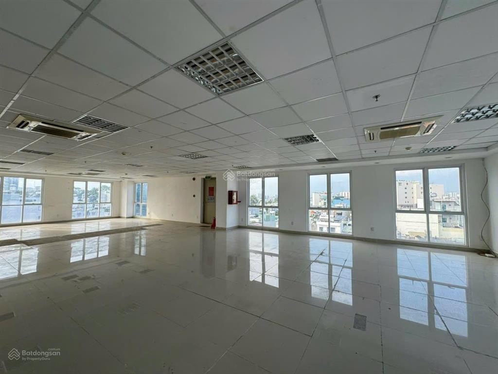 Cho thuê tòa nhà mới xây 19 nguyễn gia trí phường 25 quận bình thạnh