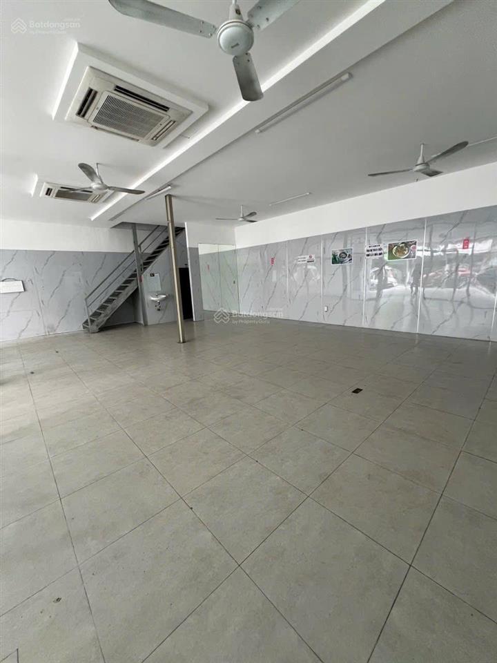 Cho thuê góc 2 mặt tiền 244 phan đình phùng p2 quận phú nhuận