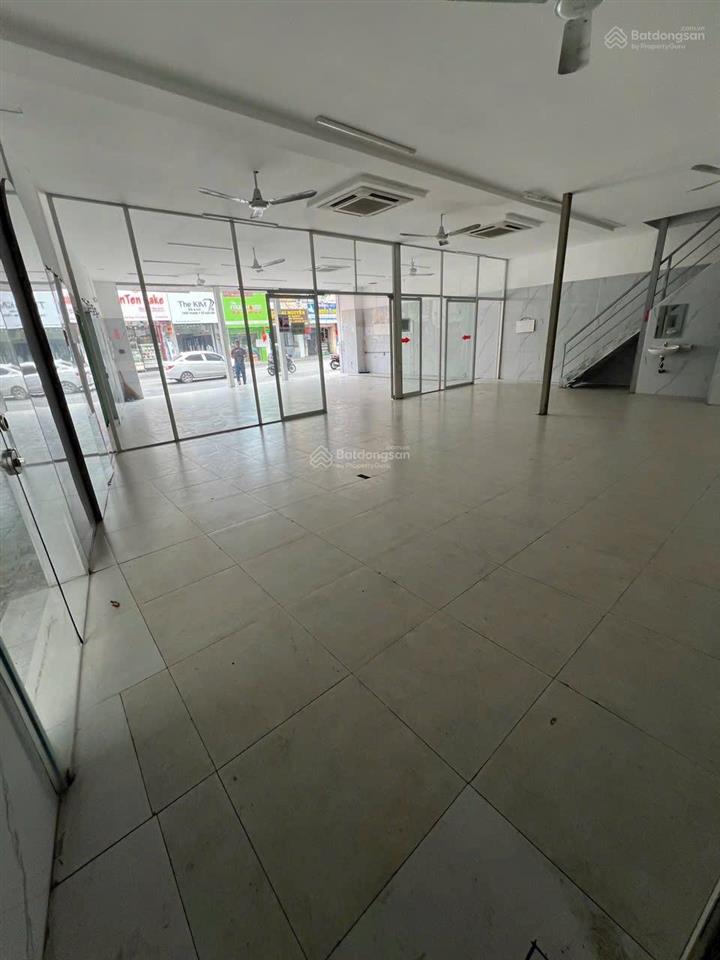 Cho thuê góc 2 mặt tiền 244 phan đình phùng p2 quận phú nhuận