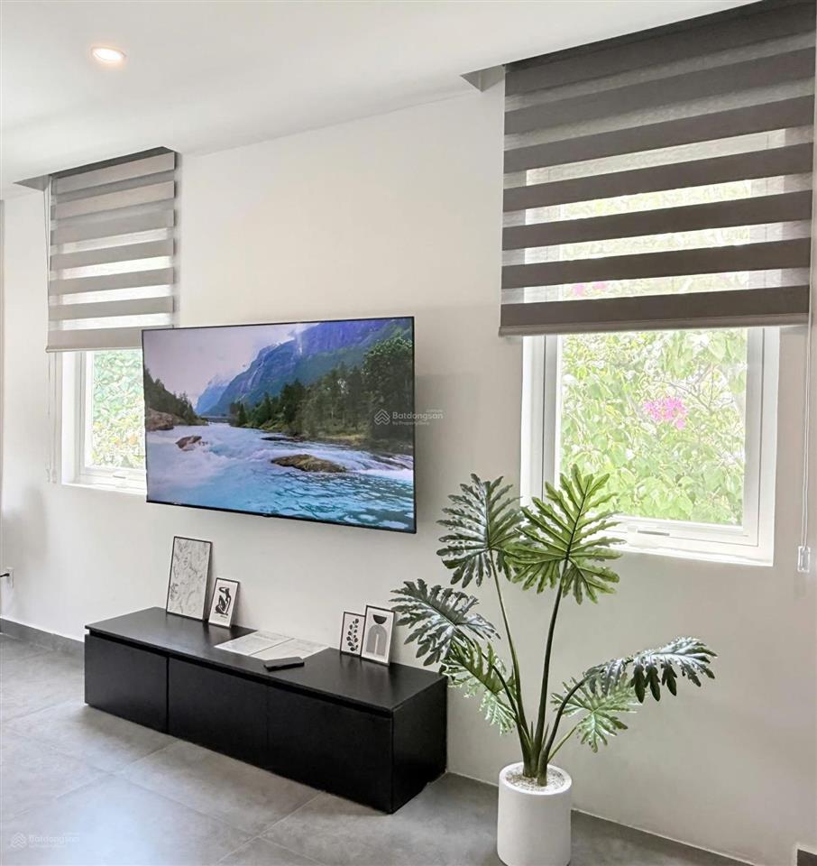 Villa đẹp, sang trọng cho thuê quận 2