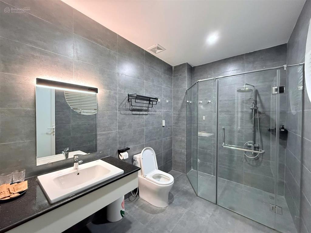 Villa đẹp, sang trọng cho thuê quận 2