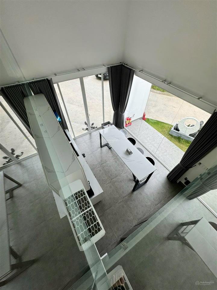 Villa đẹp, sang trọng cho thuê quận 2
