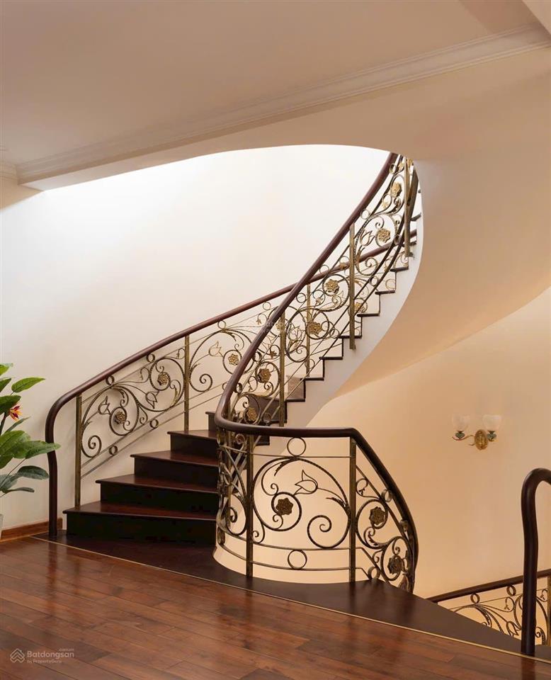 Cho thuê villa cực phẩm tại quận 2