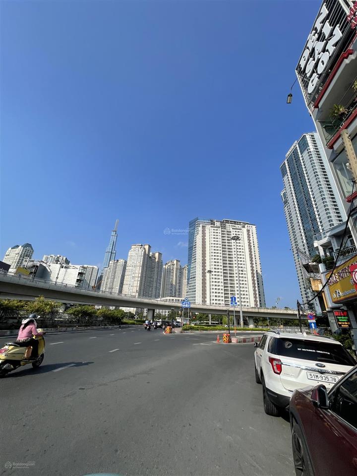 Cho thuê tòa nhà mặt tiền đối diện ba son quận 1