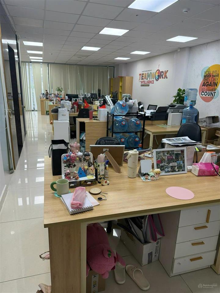 Cho thuê tòa nhà mặt tiền cao cấp trần não, thủ đức