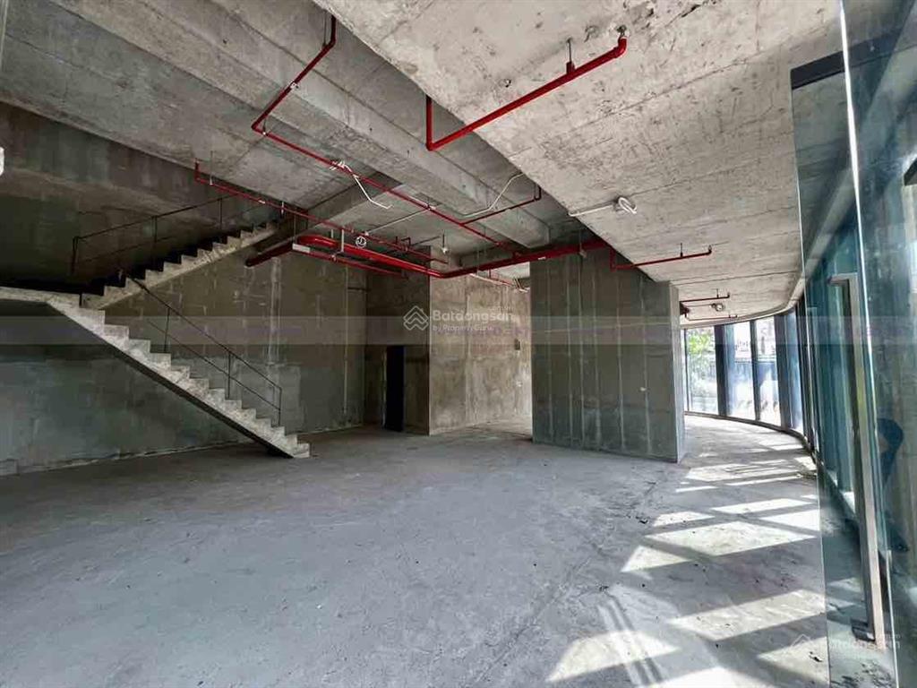 Cho thuê shophouse góc 3 mặt tiền vị trí siêu đẹp lumiere thảo điền, quận 2