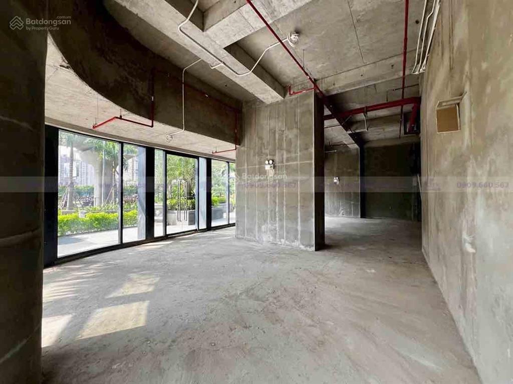 Cho thuê shophouse góc 3 mặt tiền vị trí siêu đẹp lumiere thảo điền, quận 2