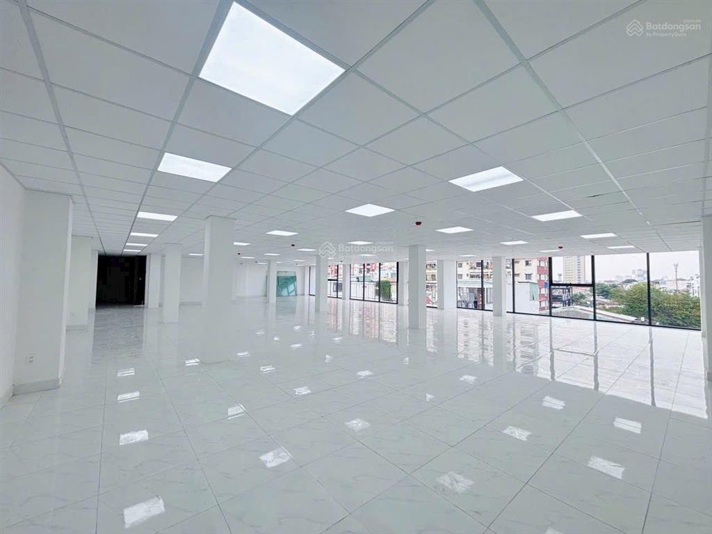 Cho thuê tòa nhà 77 nguyễn hữu cảnh quận bình thạnh