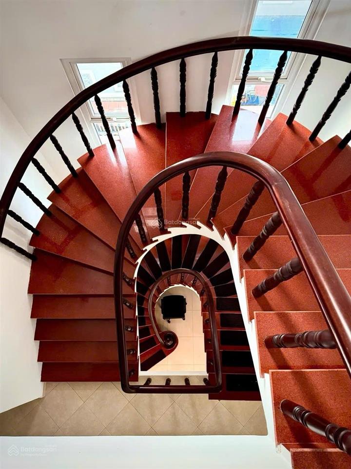 Cho thuê villa cao cấp 153a nguyễn văn hưởng quận thủ đức