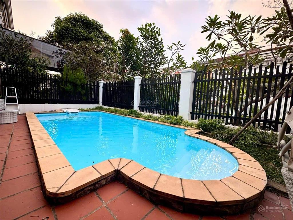 Cho thuê villa cao cấp 153a nguyễn văn hưởng quận thủ đức