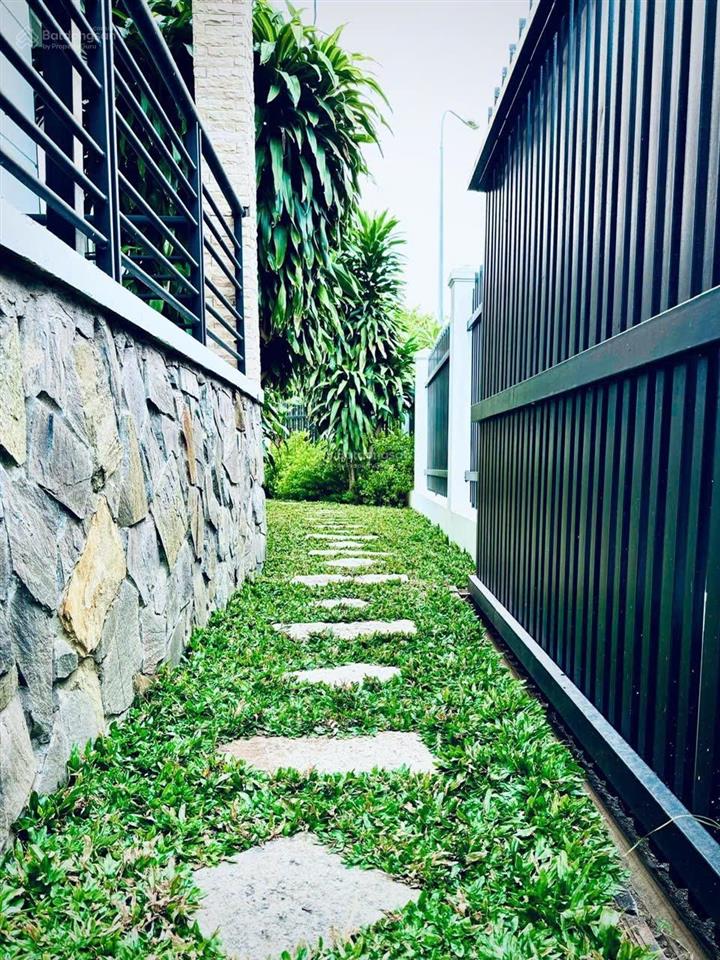 Cho thuê villa cao cấp 153a nguyễn văn hưởng quận thủ đức