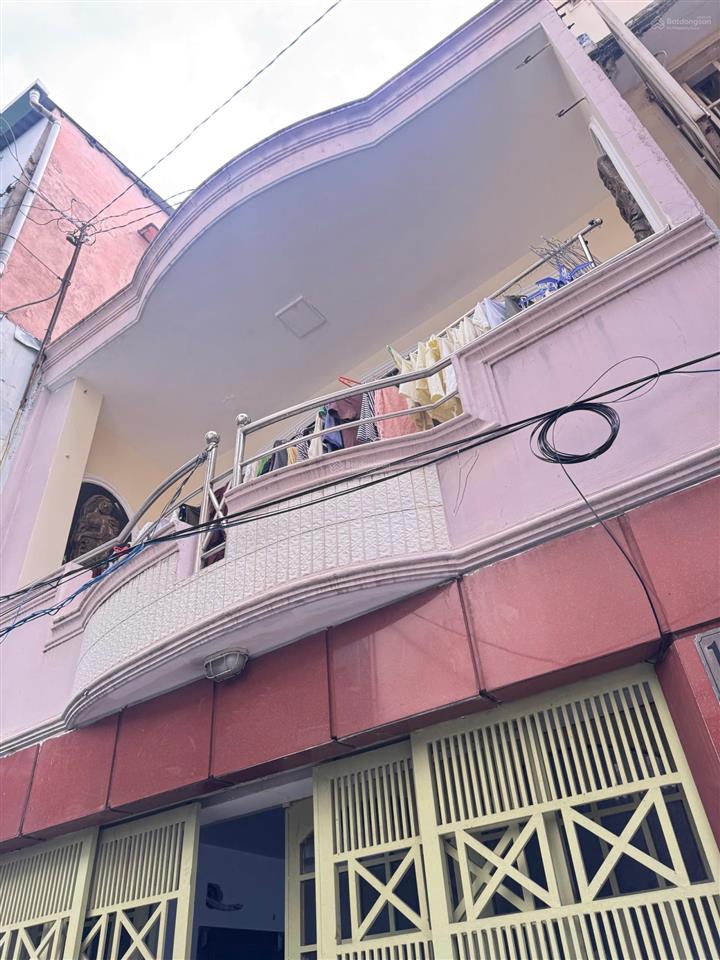 Bán nhà hẻm đẹp đường ba tháng hai quận 10