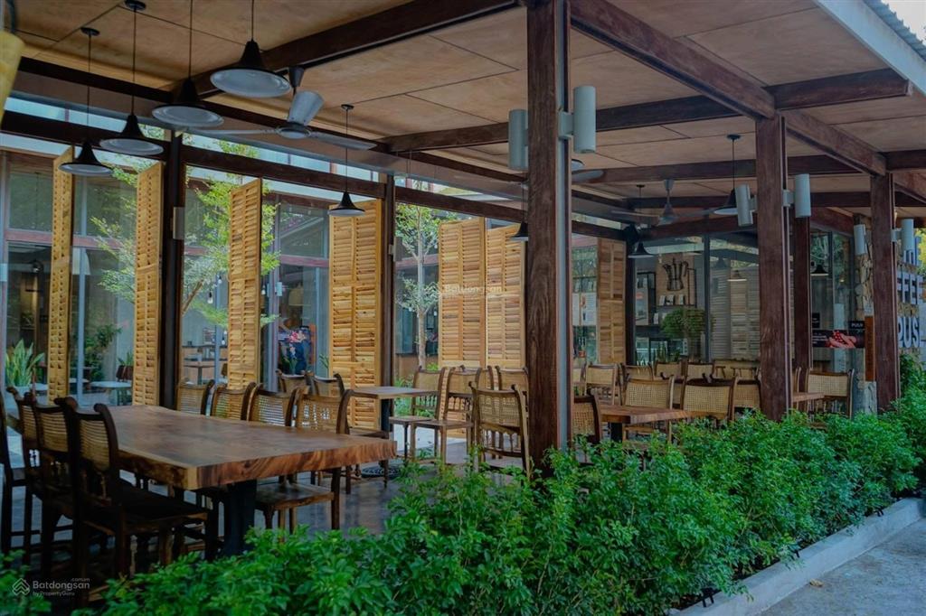 Cho thuê nhà mặt tiền 77 xuân thủy thảo điền, q2